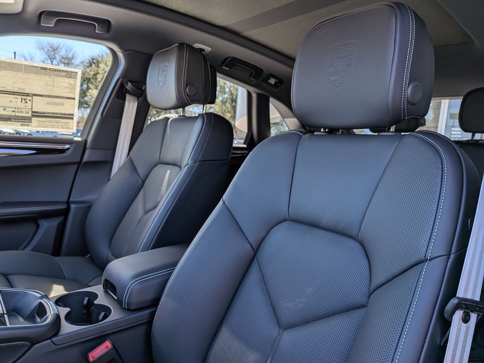 New 2026 Porsche Macan Turbo image 5