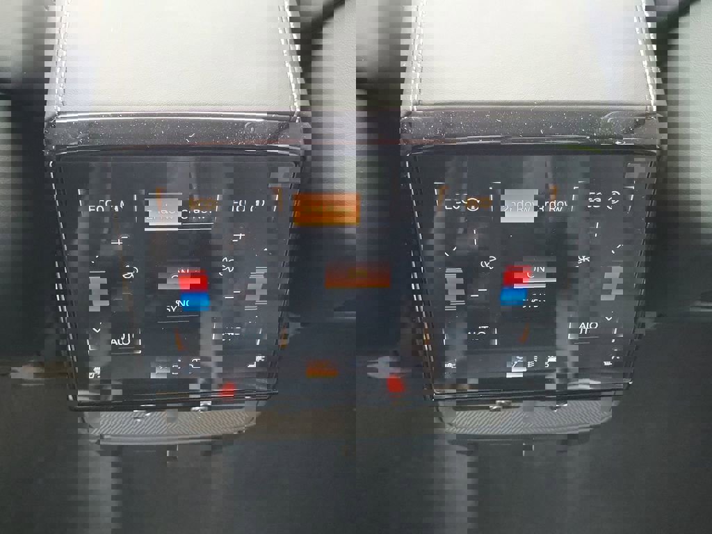 New 2026 Cadillac Vistiq Platinum AWD/4WD image 22