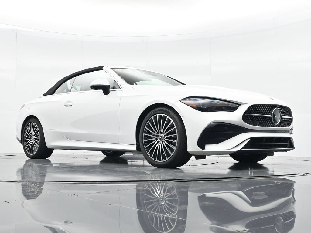 Used 2024 Mercedes-Benz CLE 300 4MATIC Cabriolet image 22