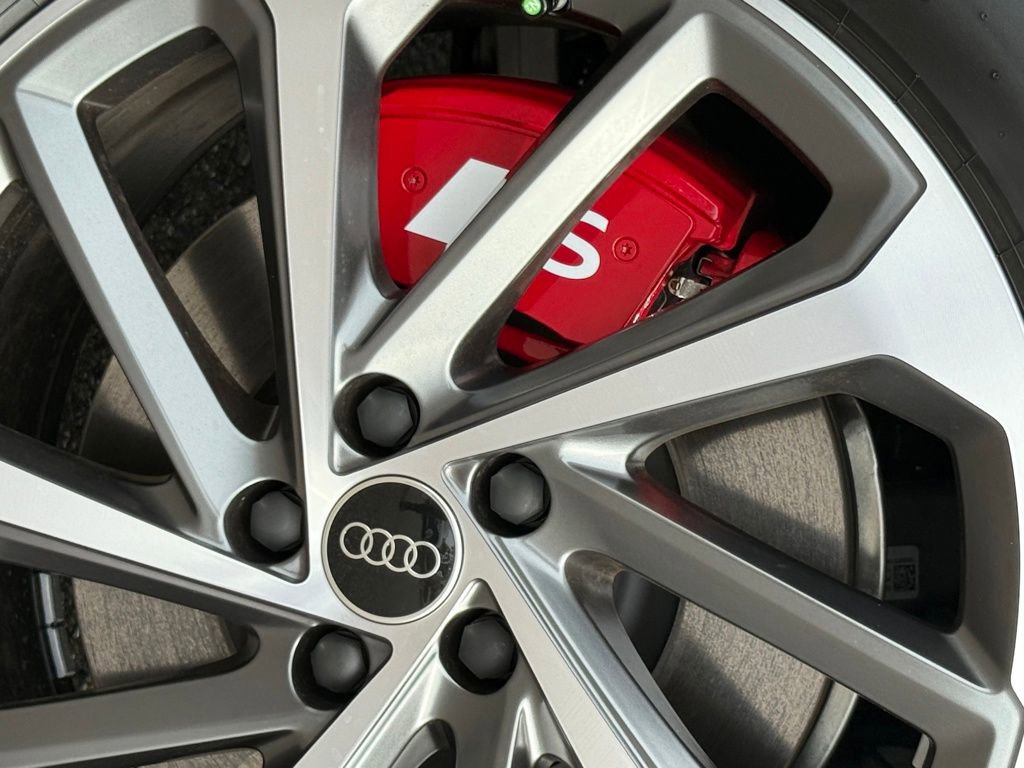 New 2025 Audi SQ5 Prestige image 42