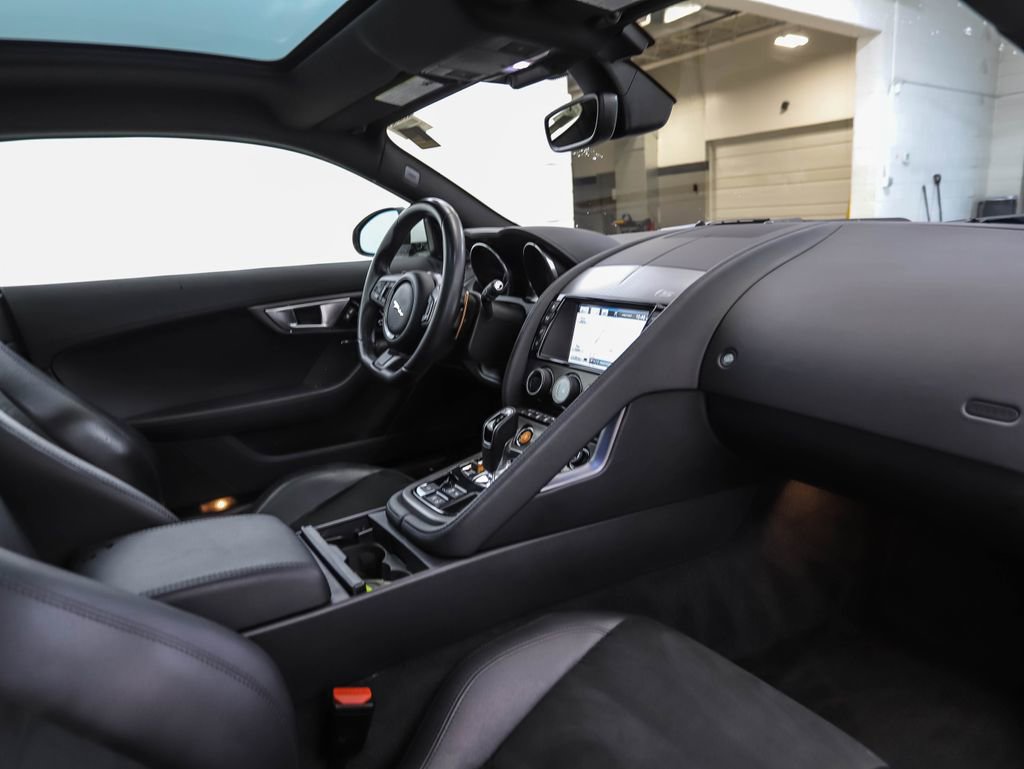 Used 2016 Jaguar F-TYPE S image 22