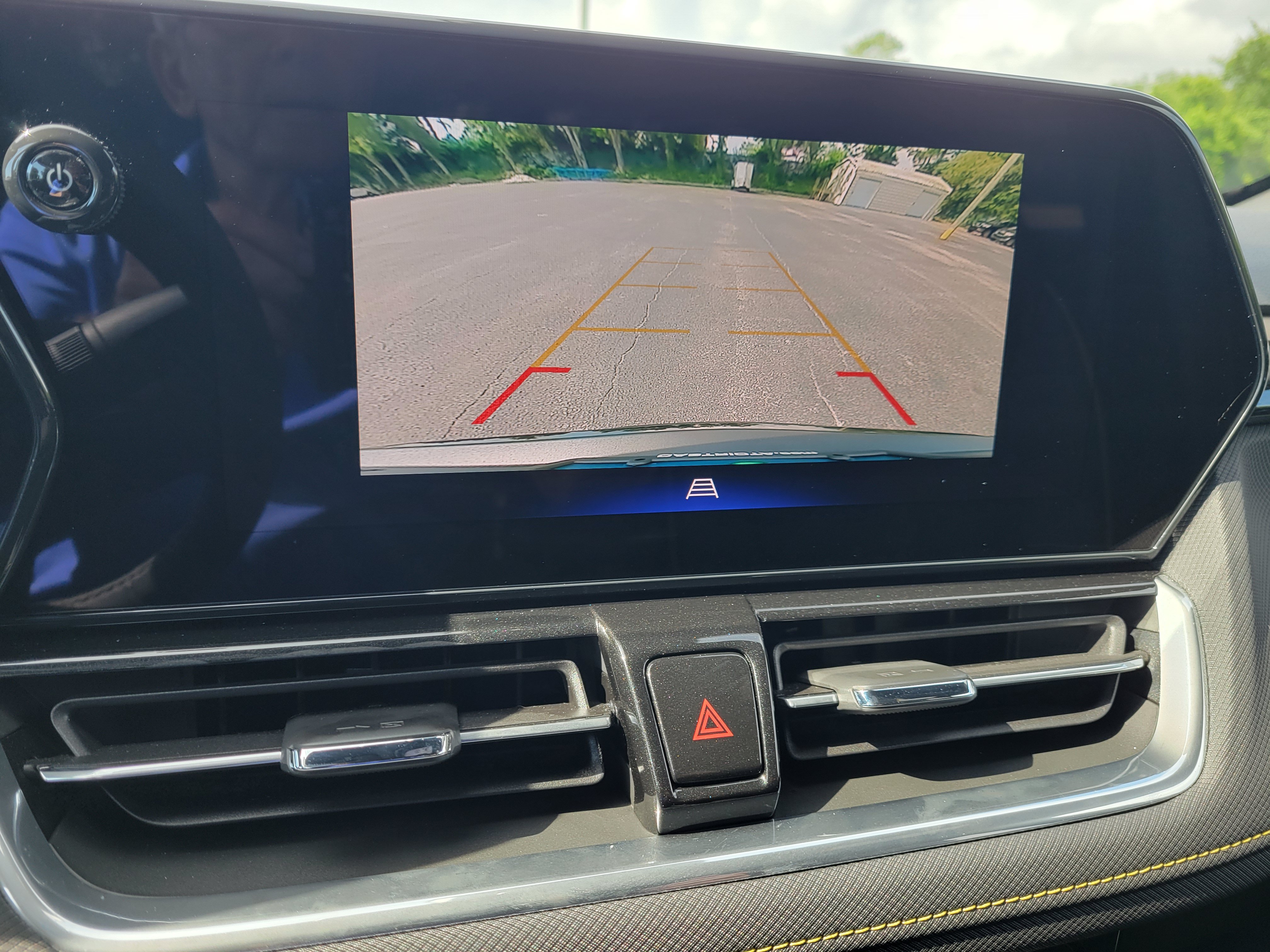 Used 2025 Chevrolet TrailBlazer ACTIV w/ Convenience Package FWD image 20