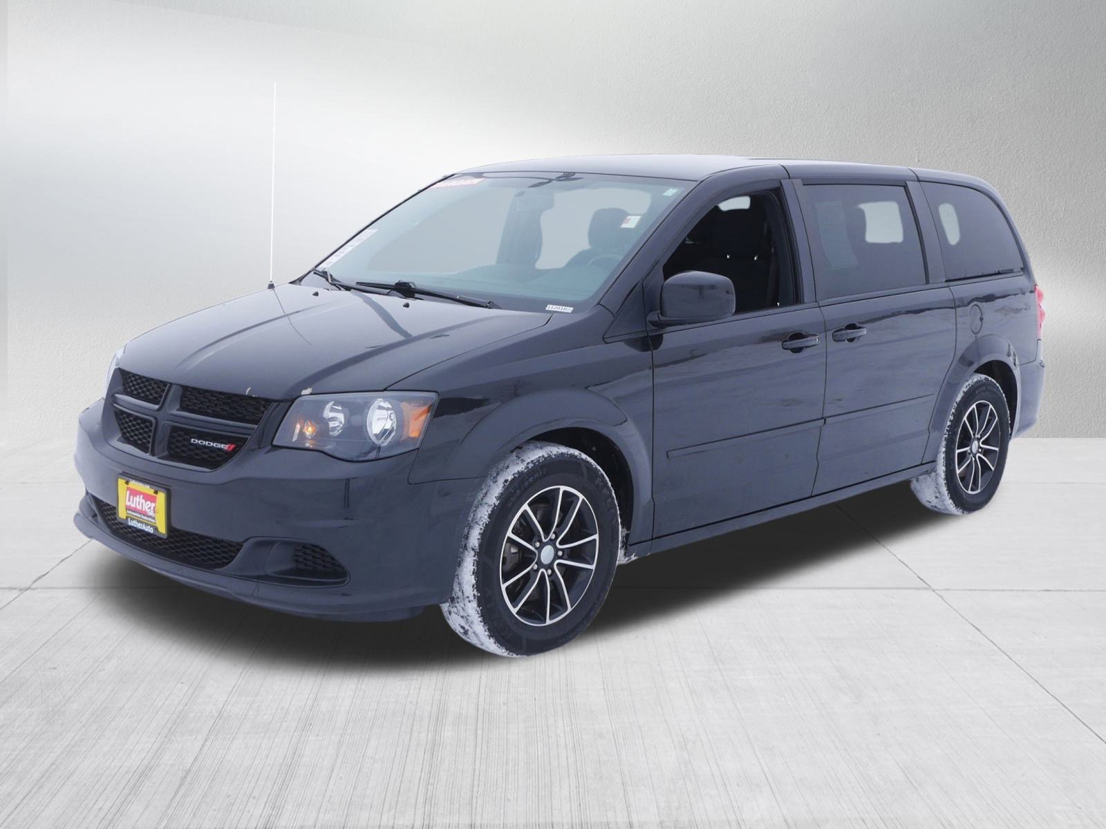 Certified 2016 Dodge Grand Caravan SE image 3
