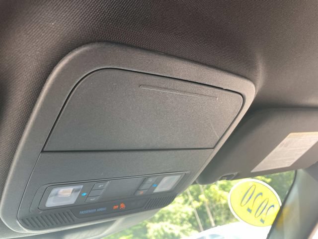 Used 2020 Ford Explorer XLT AWD/4WD image 30