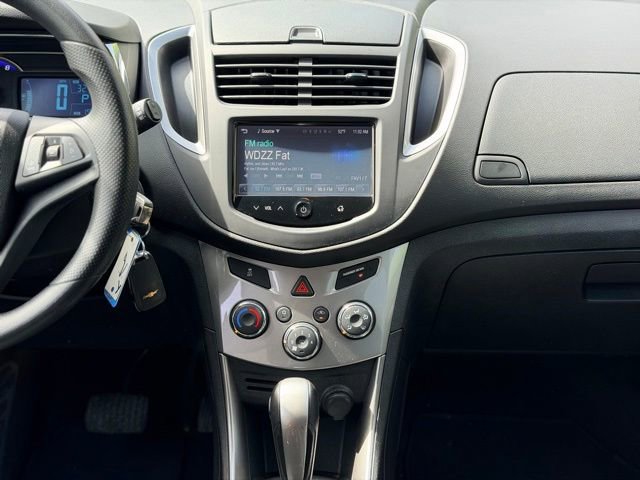Used 2016 Chevrolet Trax LT FWD image 18