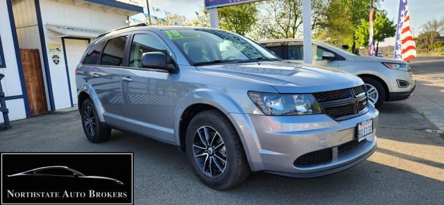 Used 2018 Dodge Journey SE FWD image 2
