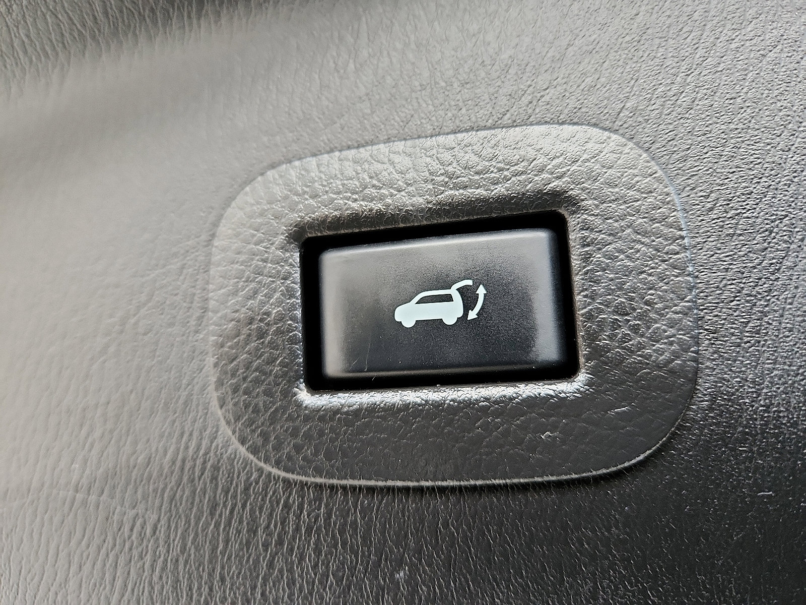 Used 2024 INFINITI QX80 Luxe image 30