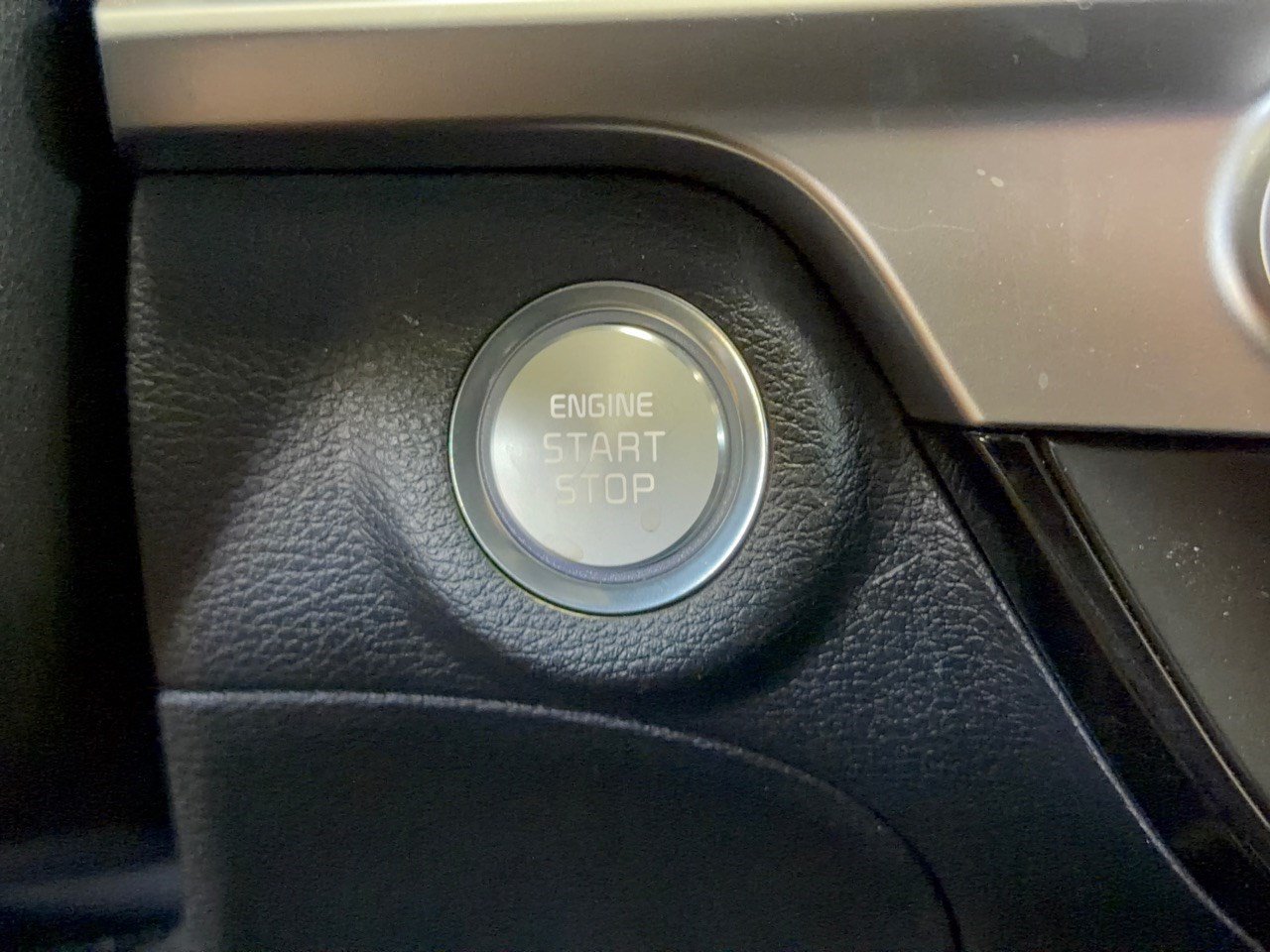 Used 2025 Kia Telluride S FWD image 20
