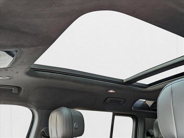 New 2025 Land Rover Defender 110 V8 image 15