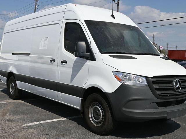 Used 2023 Mercedes-Benz Sprinter 2500 image 11