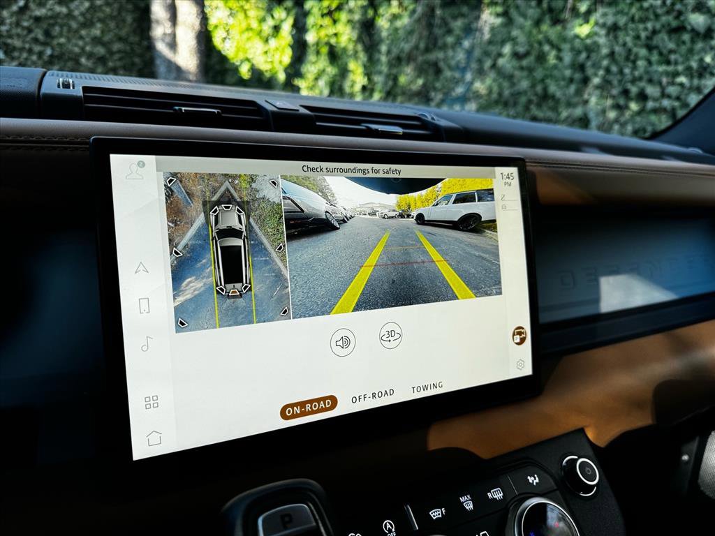 Used 2024 Land Rover Defender 130 X-Dynamic SE image 14