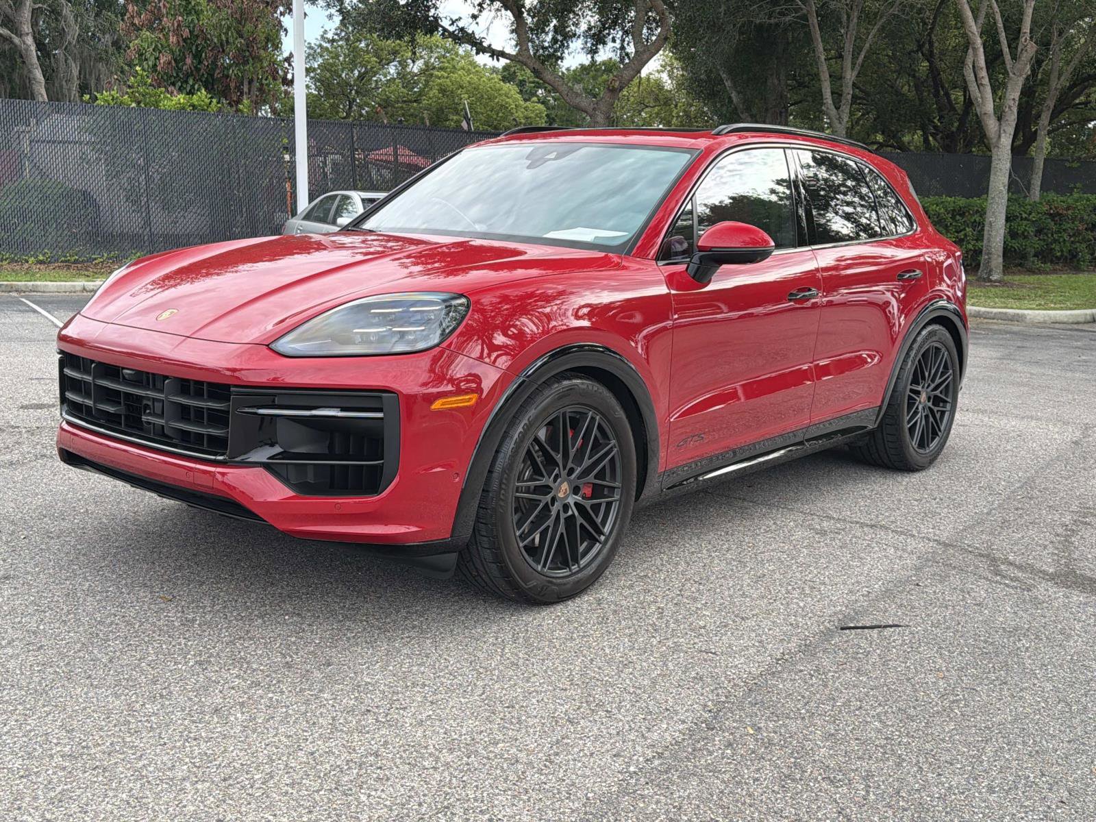 Used 2025 Porsche Cayenne GTS AWD/4WD image 7