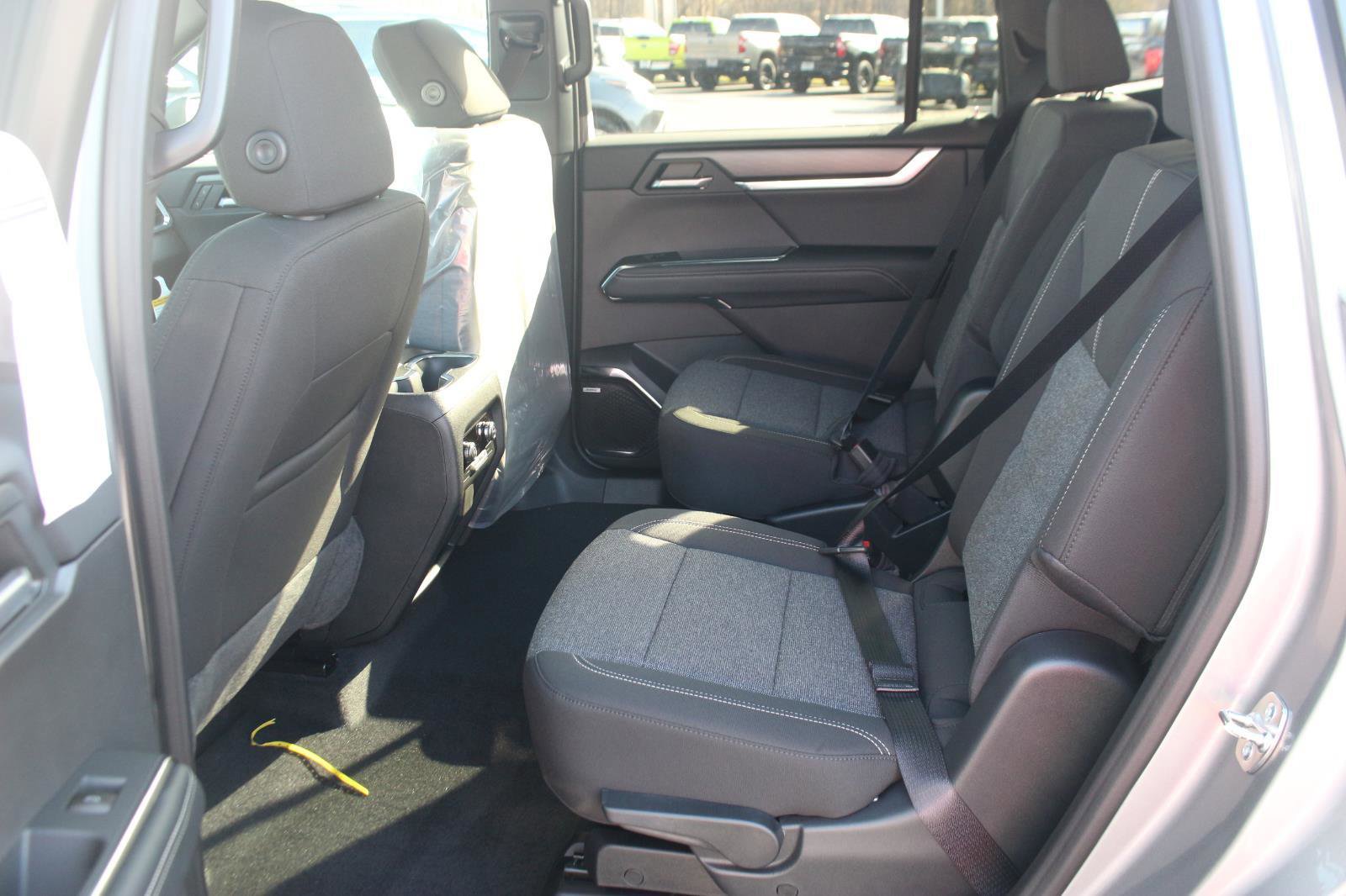 New 2026 GMC Acadia Elevation image 12