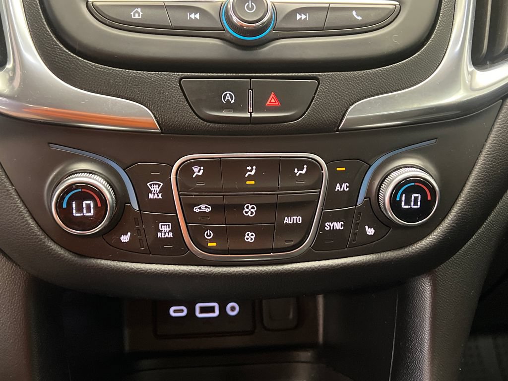 Used 2022 Chevrolet Equinox LT AWD/4WD image 26