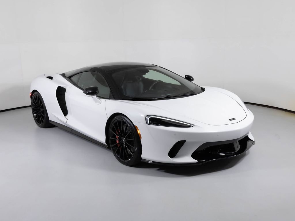Used 2022 McLaren GT image 1