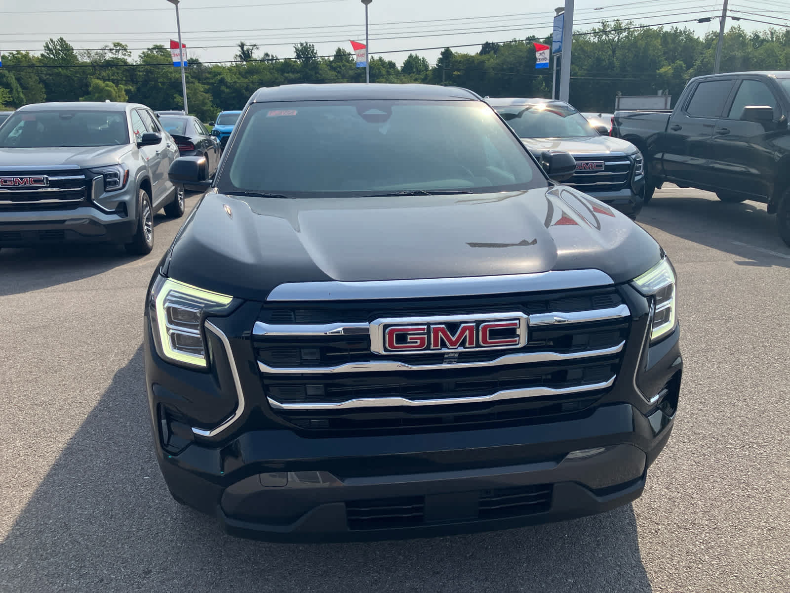 New 2027 GMC Terrain Elevation w/ LPO, Floor Liner Package AWD/4WD image 2