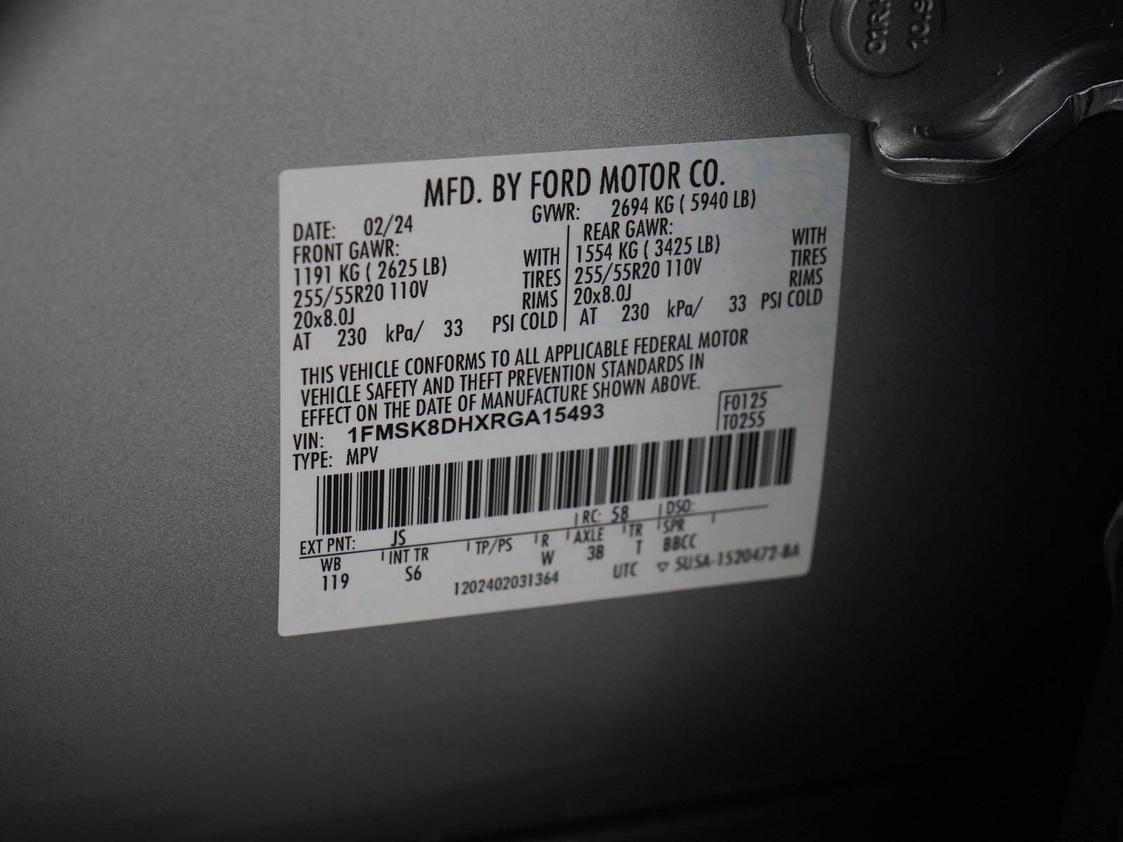 Used 2024 Ford Explorer XLT w/ Equipment Group 202A AWD/4WD image 28