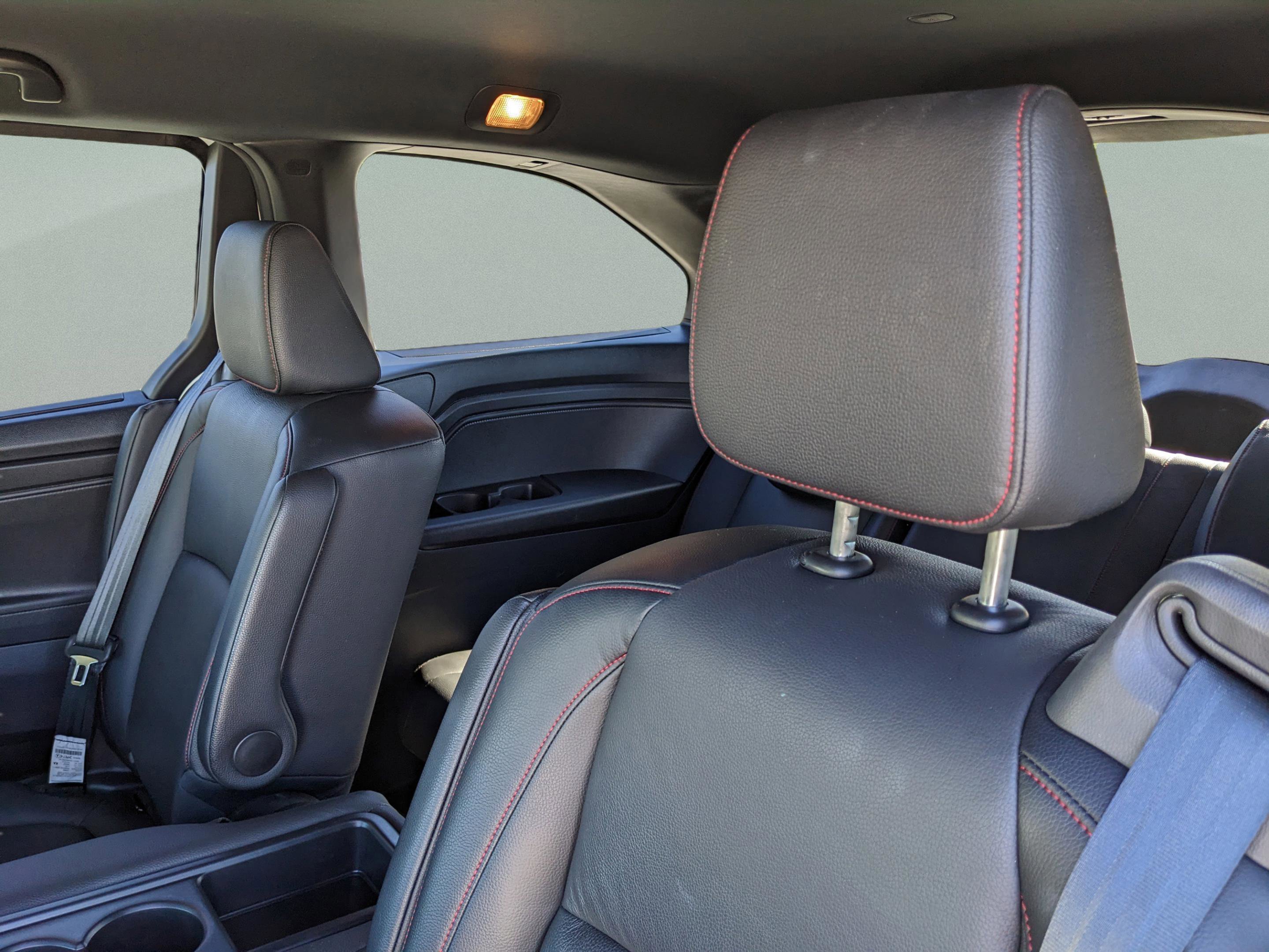 Used 2023 Honda Odyssey Sport image 17