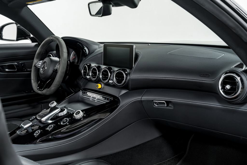 Used 2018 Mercedes-Benz AMG GT R image 28