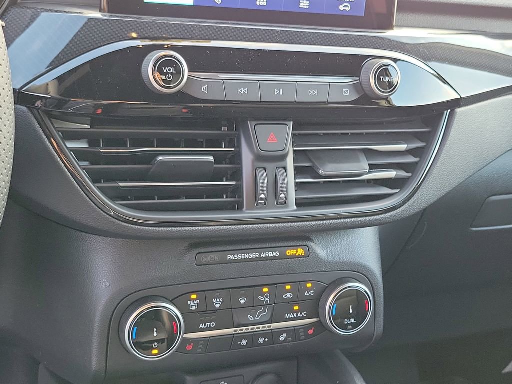 New 2026 Ford Escape ST-Line w/ Cold Weather Package image 28