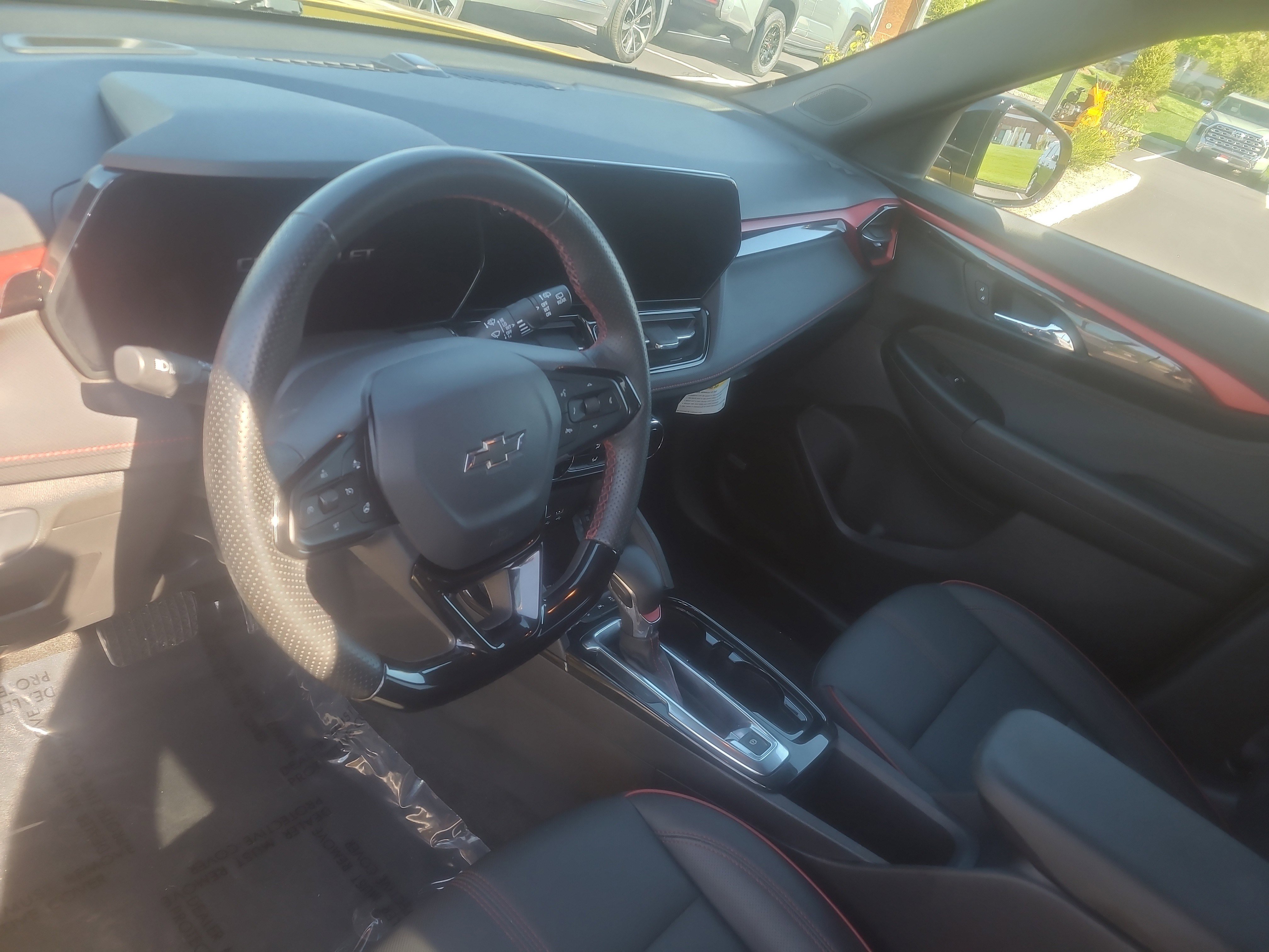 Used 2024 Chevrolet TrailBlazer RS w/ Convenience Package FWD image 16