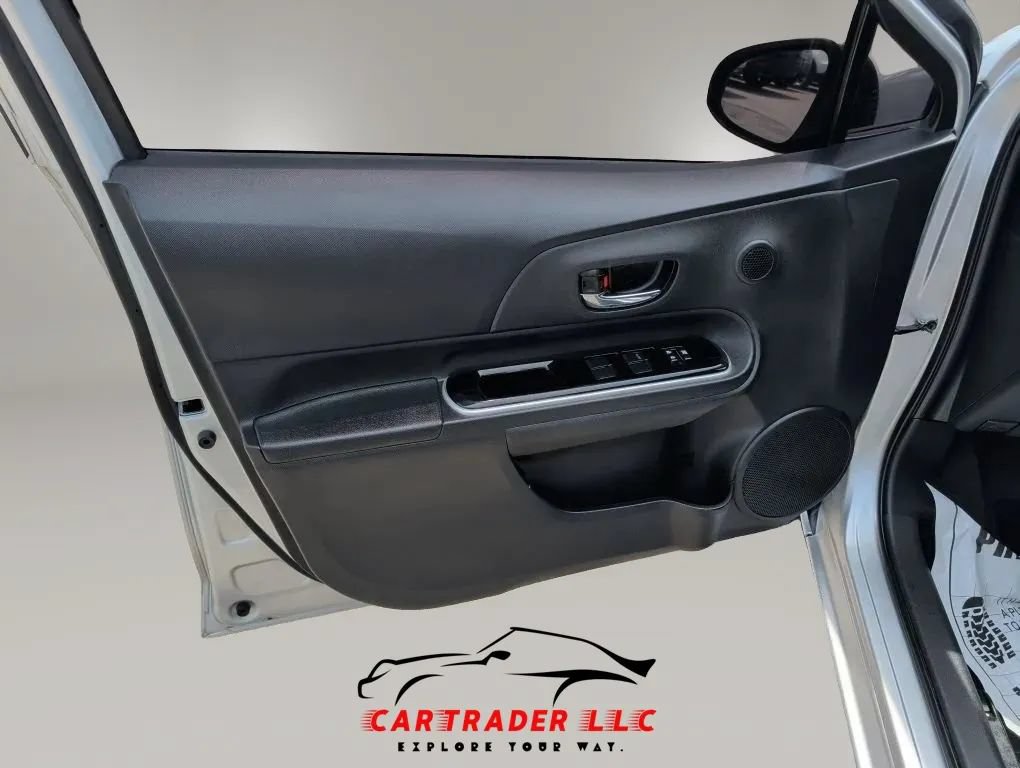 Used 2015 Toyota Prius C Four FWD image 14