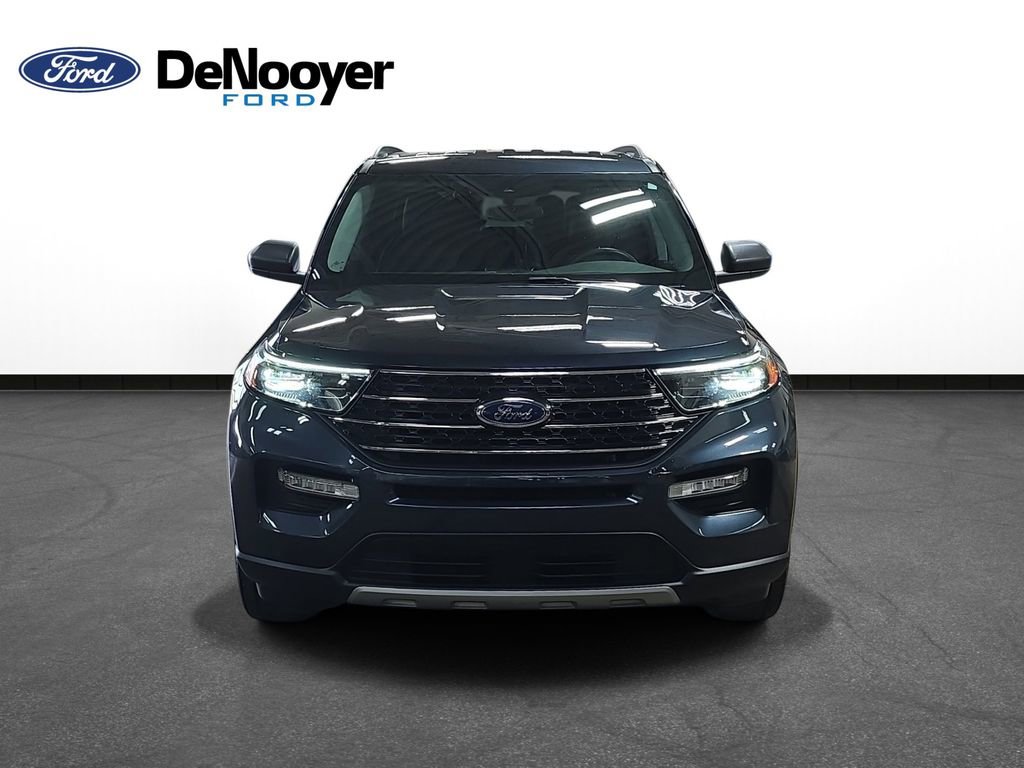 Used 2023 Ford Explorer XLT w/ Equipment Group 202A image 3