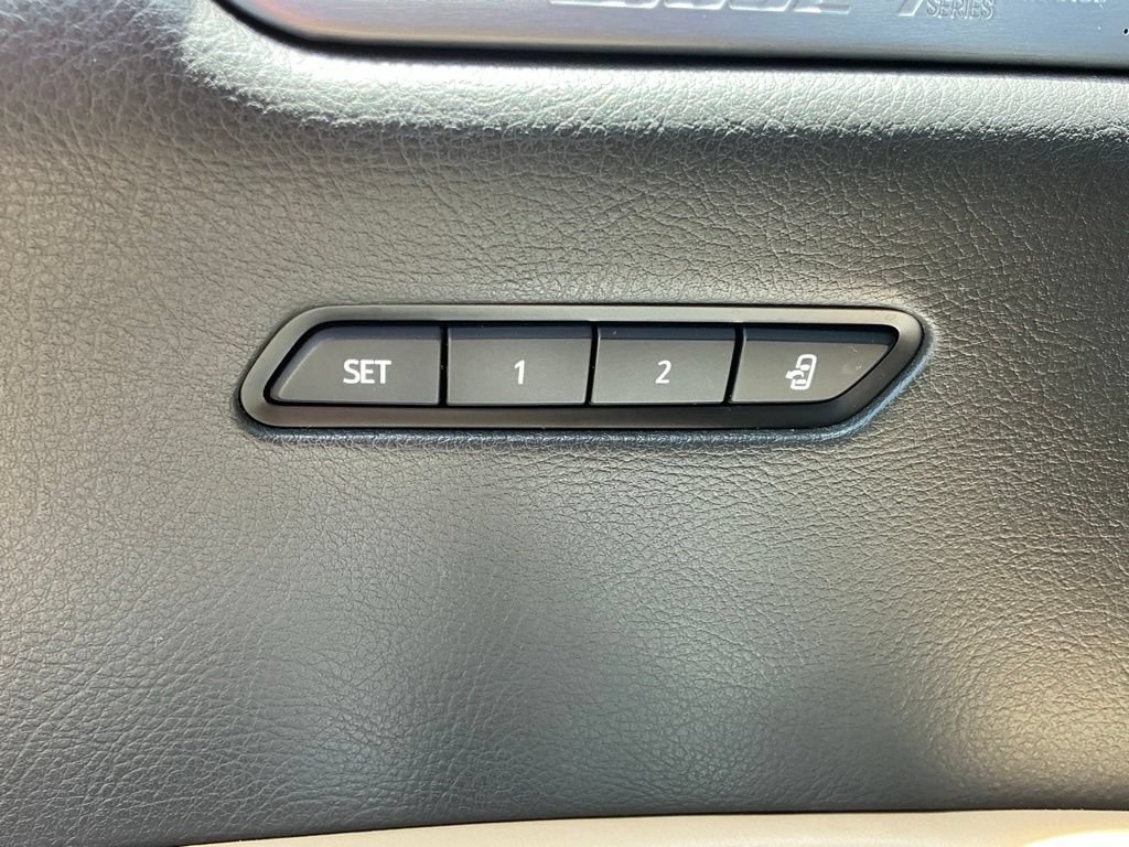 Used 2020 Cadillac XT6 Sport w/ Platinum Package AWD/4WD image 43