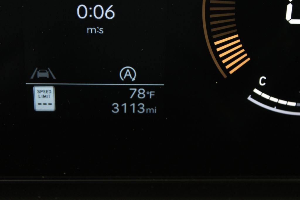 Certified 2026 Hyundai Santa Fe SE image 28