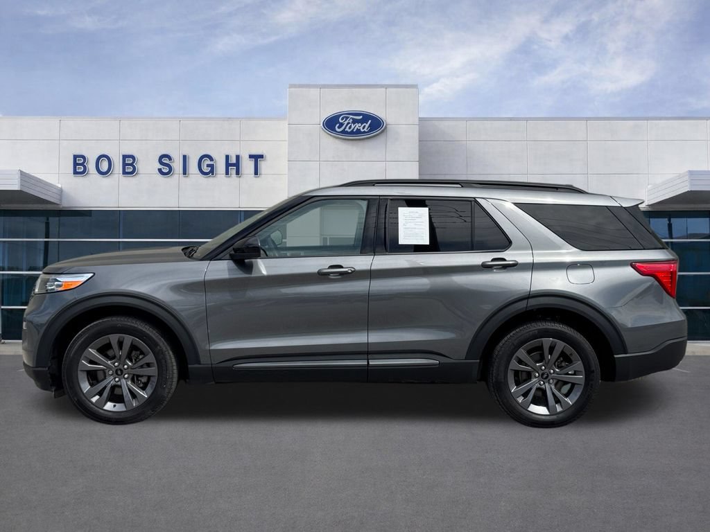 Used 2024 Ford Explorer XLT w/ Equipment Group 202A AWD/4WD image 39