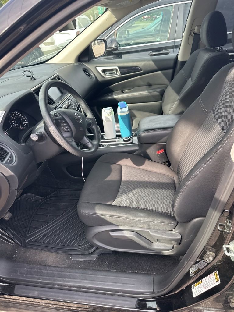 Used 2019 Nissan Pathfinder S AWD/4WD image 8