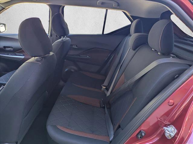 Used 2018 Nissan Kicks SR image 18