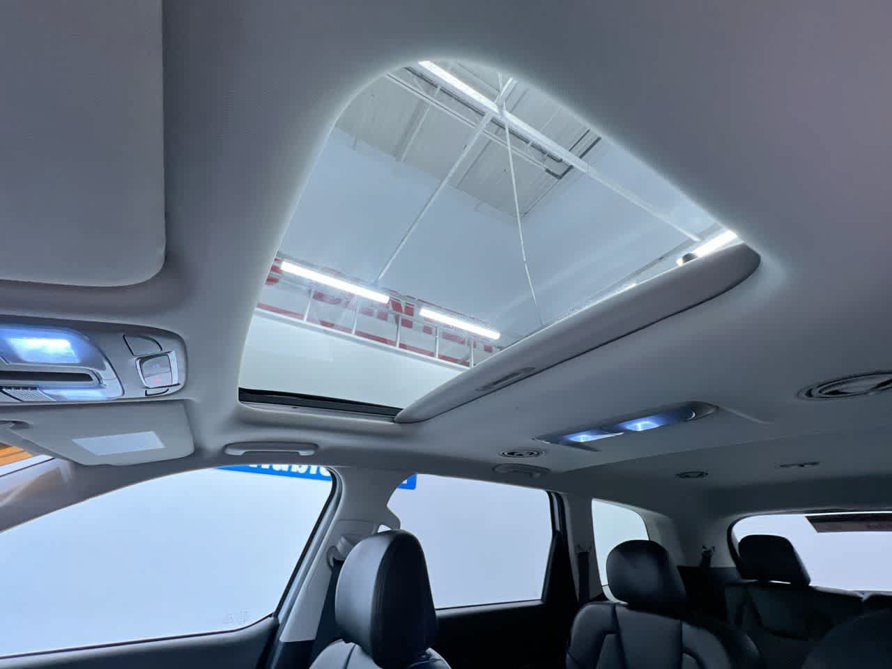Used 2025 Kia Telluride S FWD image 48