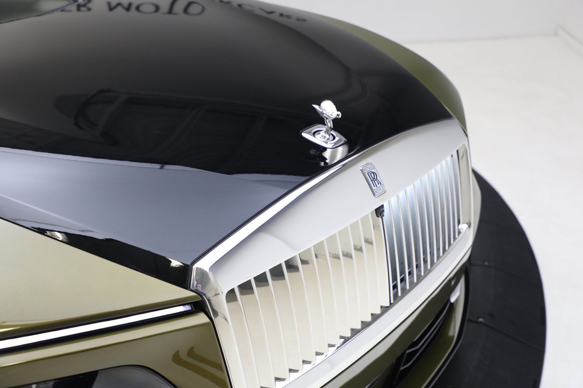 Certified 2025 Rolls-Royce Spectre w/ Spectre Launch Package AWD/4WD image 35