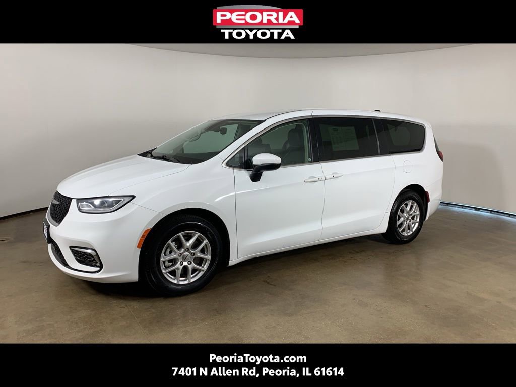 Used 2023 Chrysler Pacifica Touring-L
