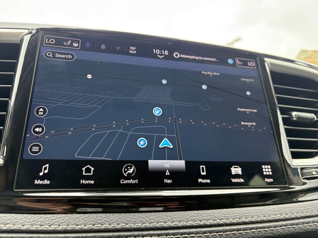 Used 2024 Chrysler Pacifica Select image 27