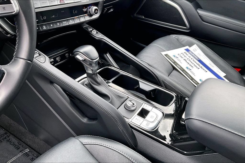 Used 2024 Kia Telluride EX w/ EX Captain's Chair Package FWD image 10