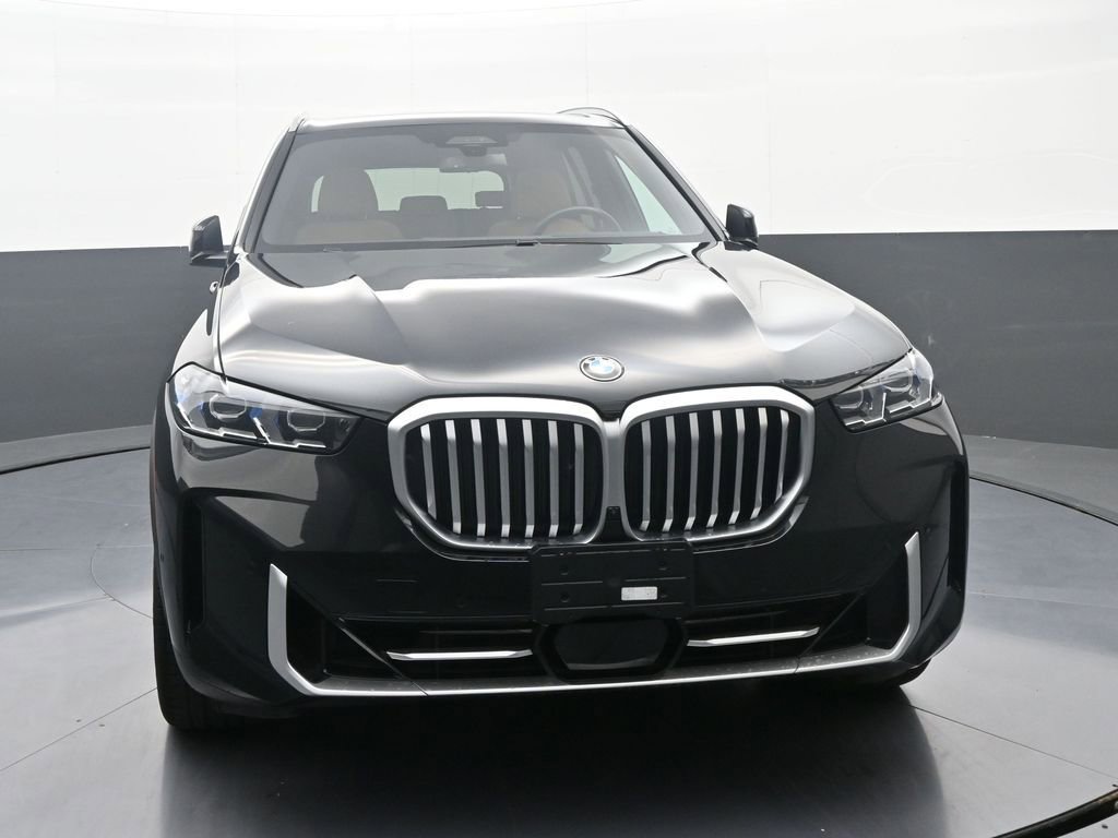 Used 2024 BMW X5 xDrive40i w/ Premium Package AWD/4WD image 2