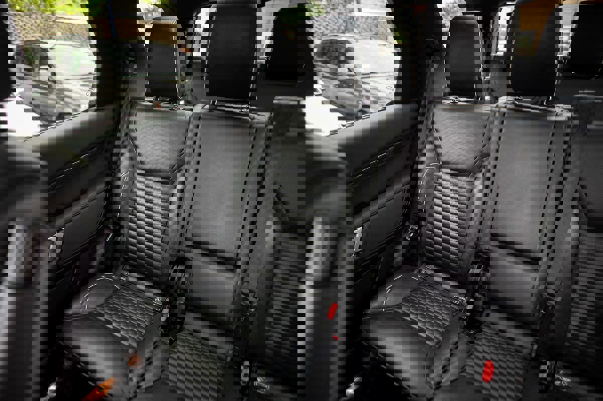 Used 2019 Land Rover Discovery HSE image 26