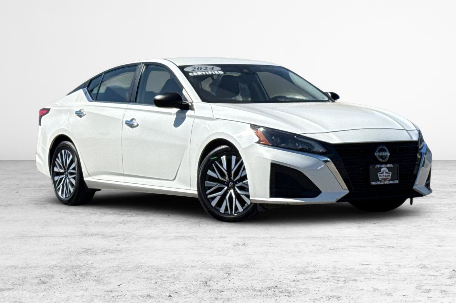 Certified 2024 Nissan Altima 2.5 SV FWD image 2