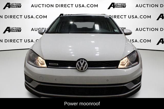 Used 2017 Volkswagen Golf Alltrack SE image 3
