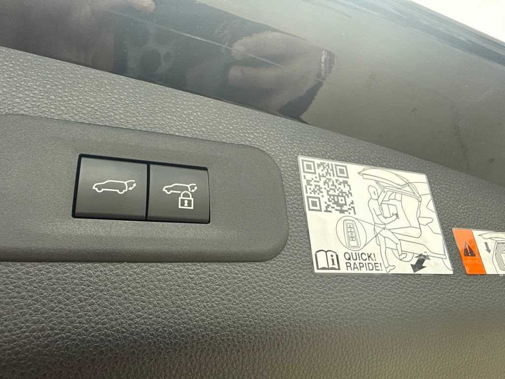 Used 2025 Toyota Crown Signia AWD/4WD image 14