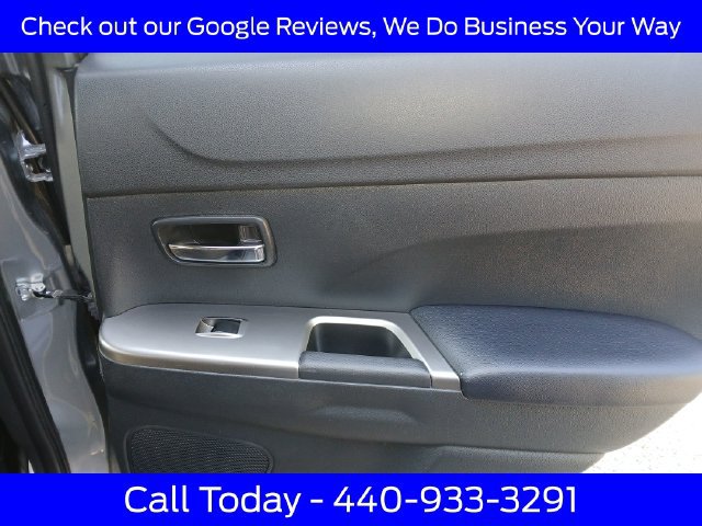 Used 2024 Mitsubishi Outlander Sport SE AWD/4WD image 40