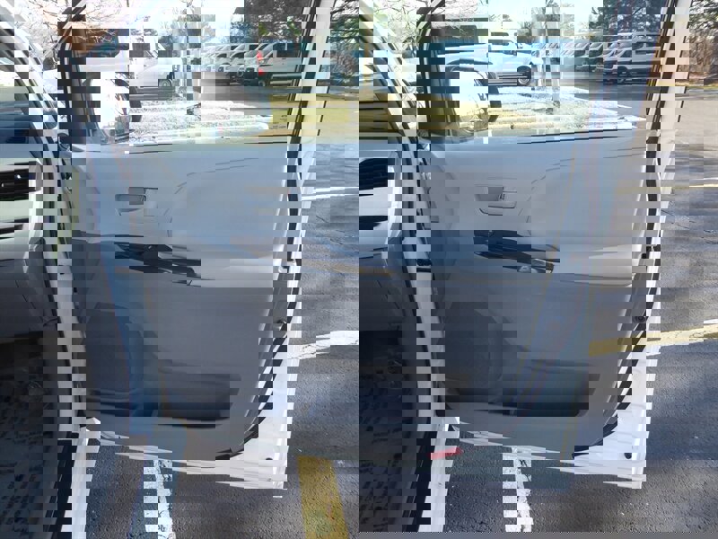 Used 2014 Toyota Sienna LE image 25