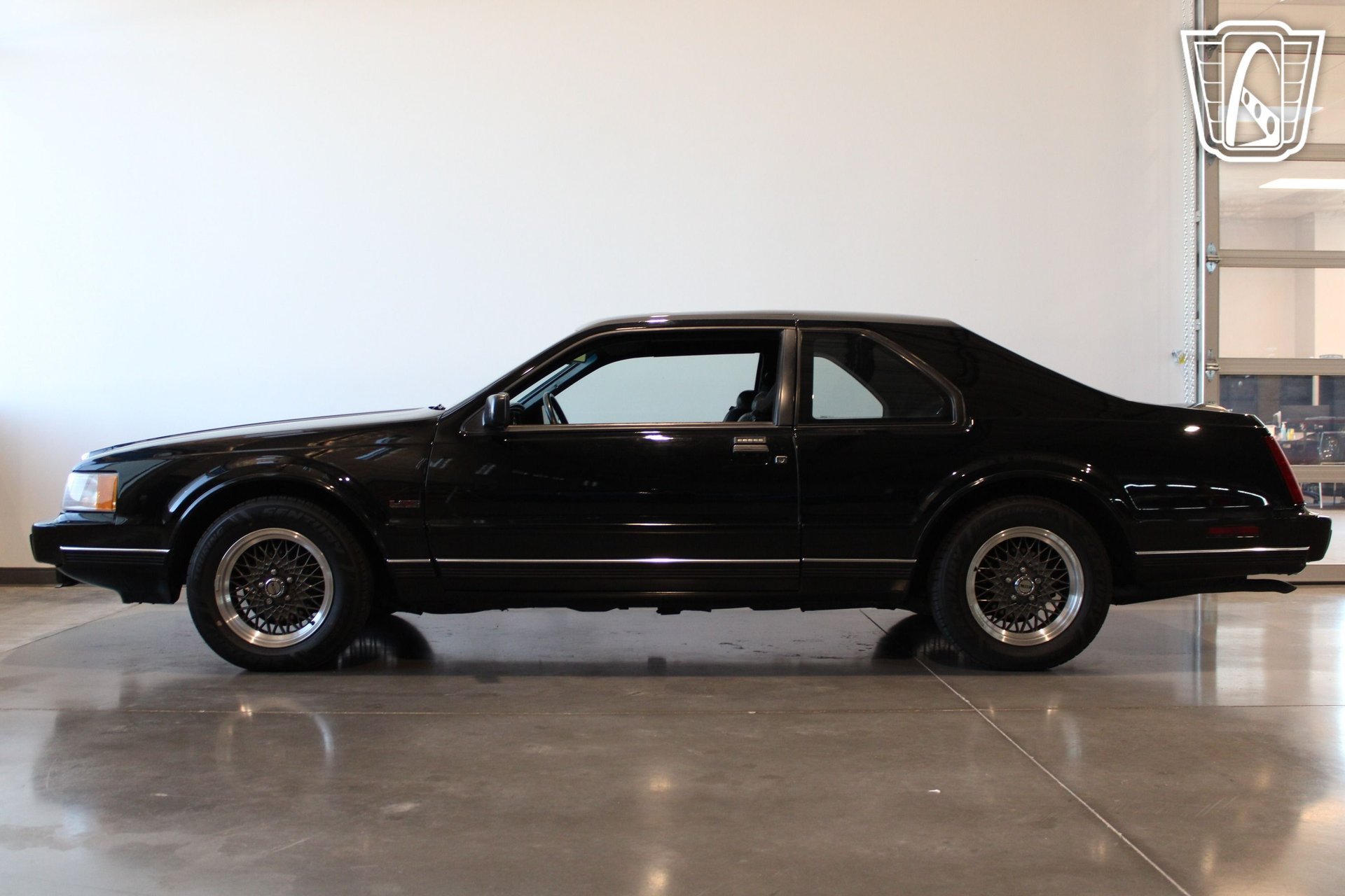 Used 1991 Lincoln Mark VII LSC RWD image 28