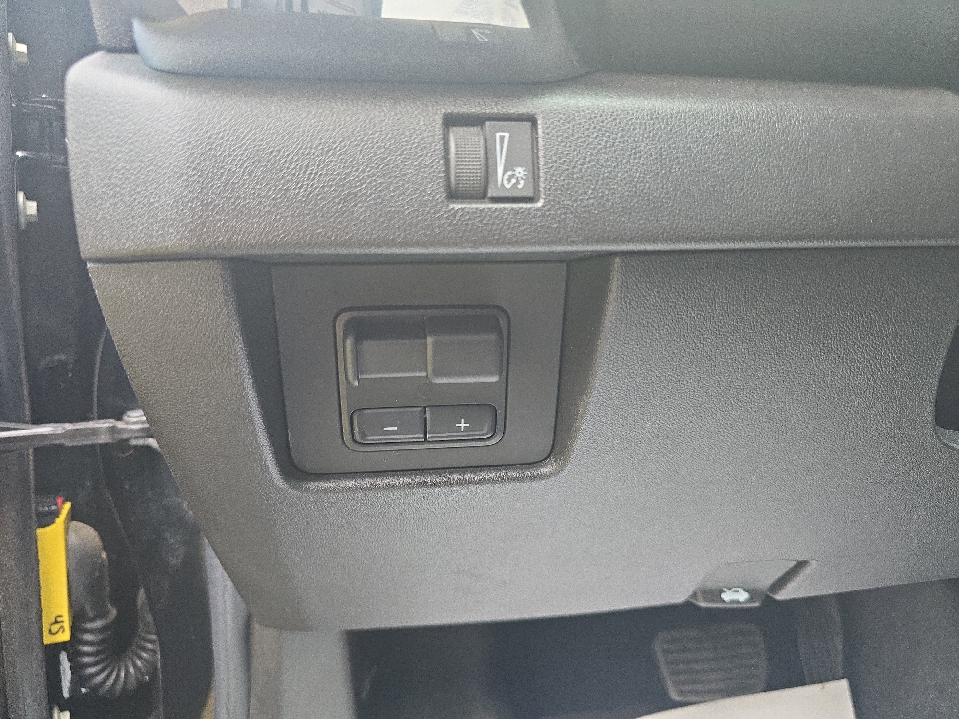 Used 2025 GMC Canyon Elevation AWD/4WD image 19