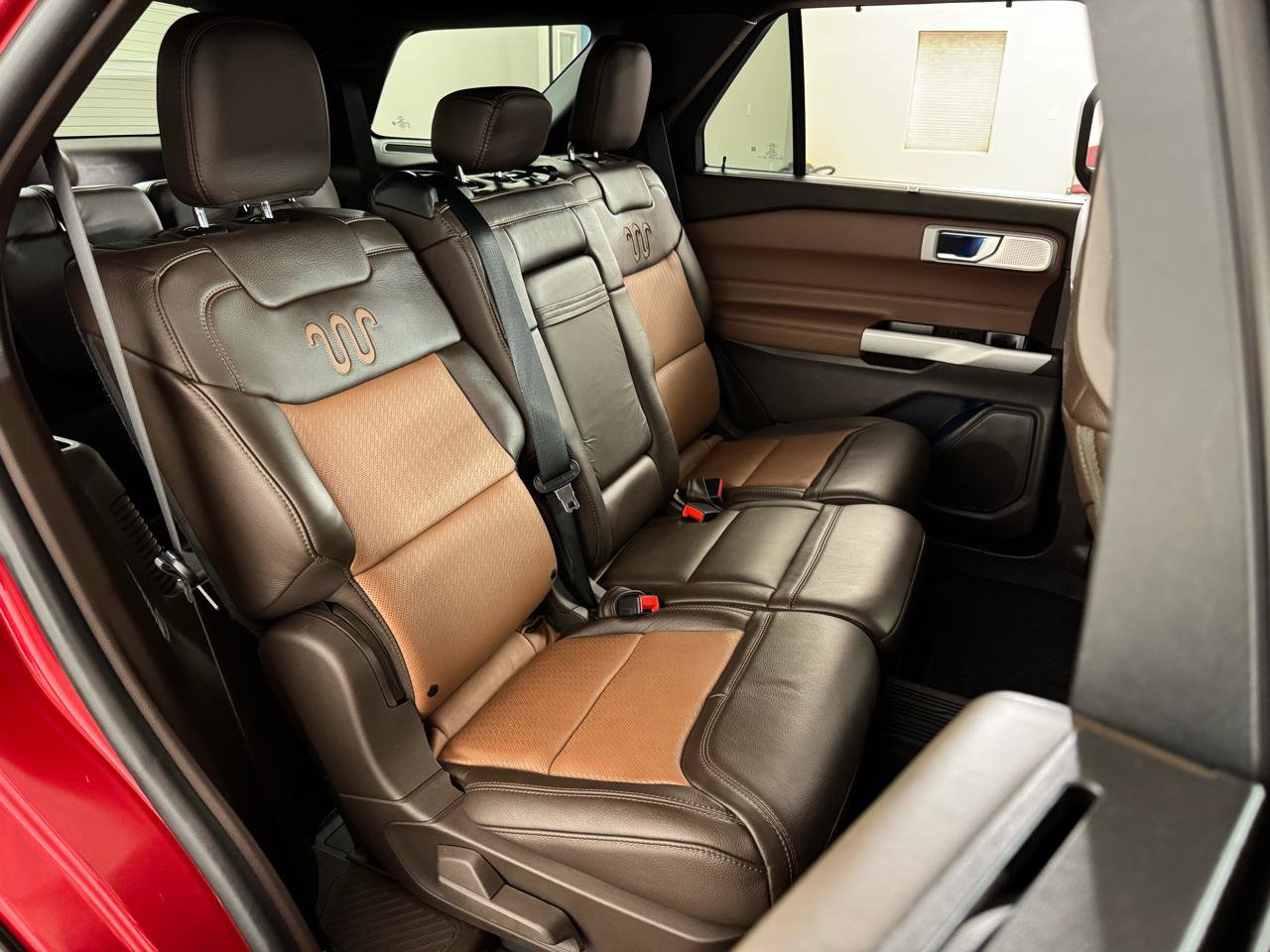 Used 2021 Ford Explorer King Ranch w/ Premium Technology Package AWD/4WD image 40
