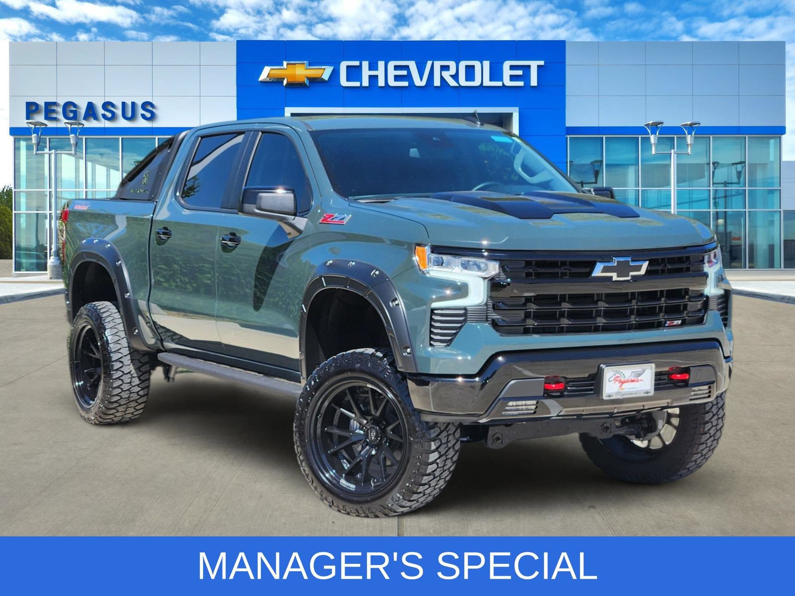 Used 2025 Chevrolet Silverado 1500 LT Trail Boss AWD/4WD 360° Tour