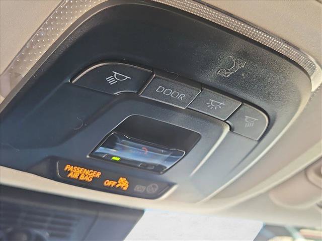Used 2025 Toyota Corolla LE FWD image 20