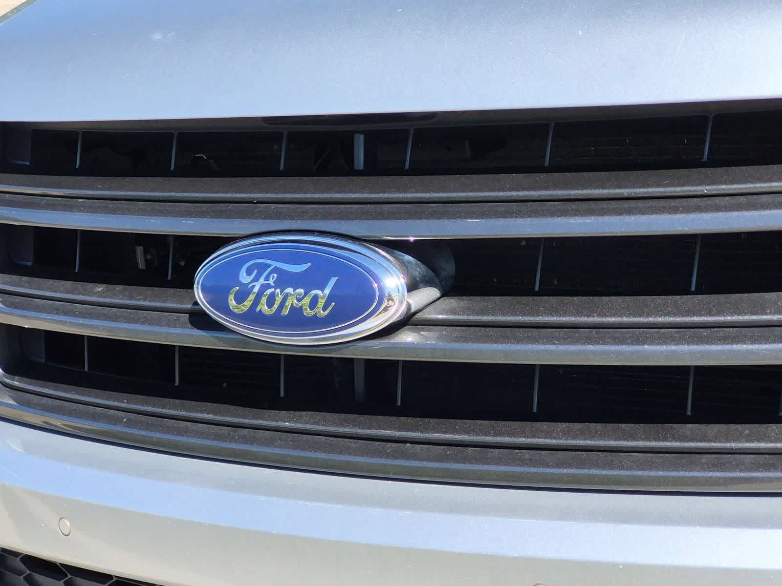 Used 2017 Ford Expedition Limited w/ Limited Appearance Package AWD/4WD image 12